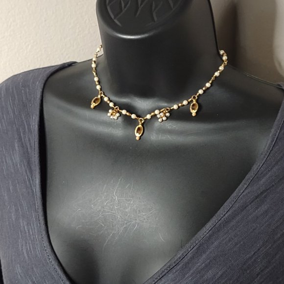 Pretty Gold Tone And White Bead Necklace Adjustable 14 To 16 Inches Long - Picture 1 of 12